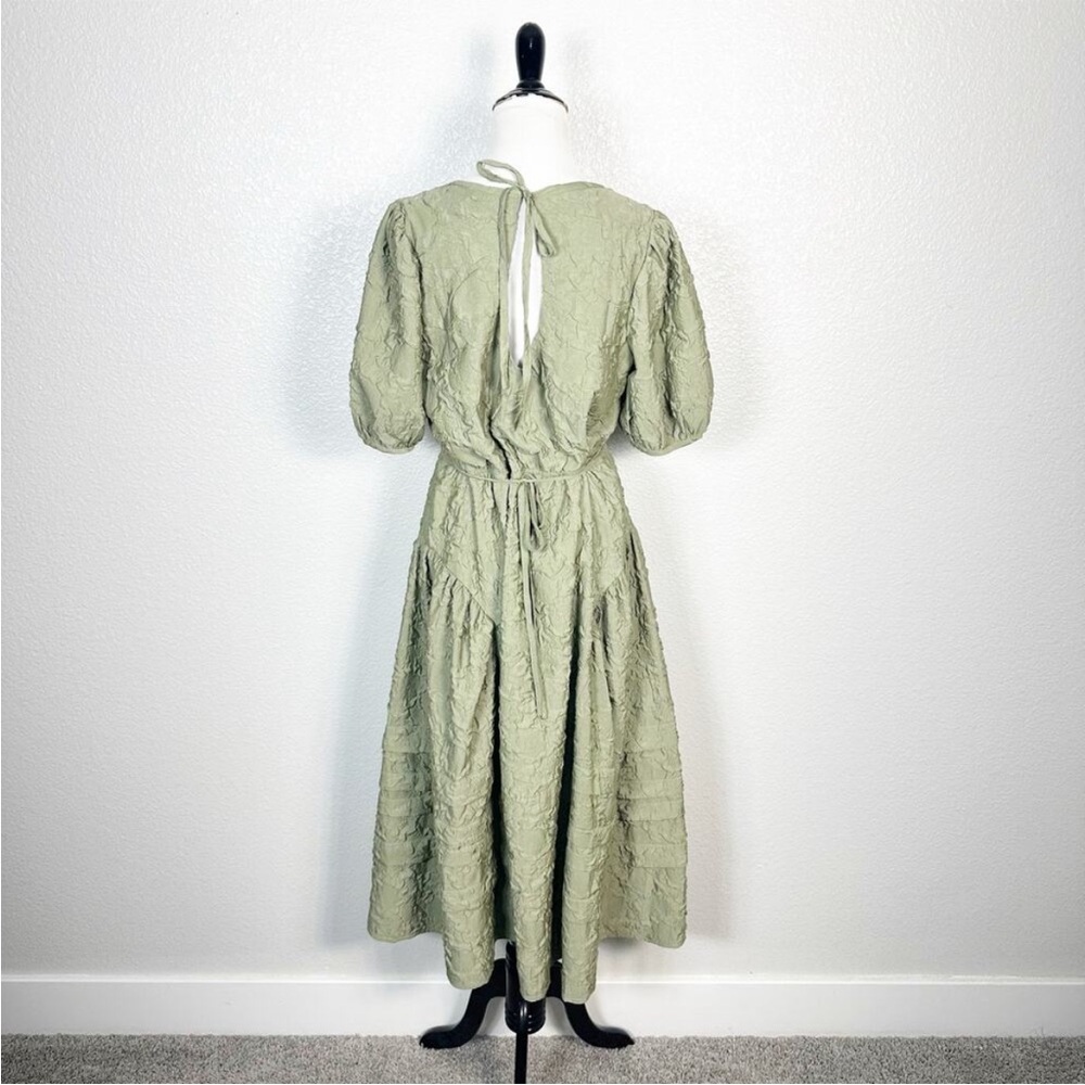 Tuckernuck Moon River Olive Textured Midi Dress medium - Picture 7 of 11